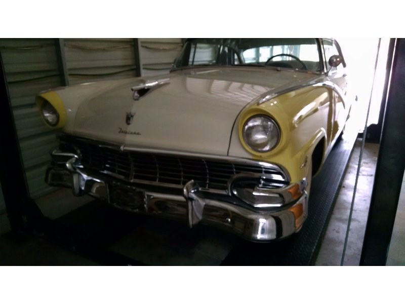 ford crown victoria hardtop