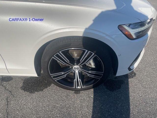 2022 volvo s60 b5 awd inscription