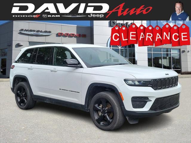 2023 jeep grand cherokee altitude 4x4