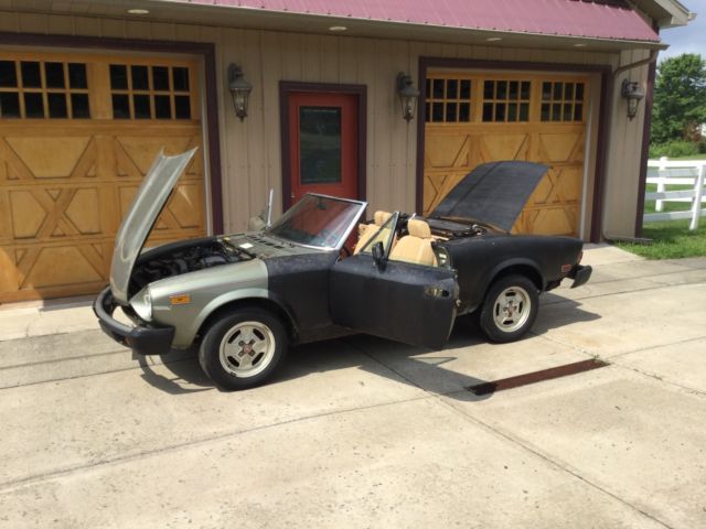 fiat 124 spider 1982 - barn find - estate sale!! - great project! no reserve!!!