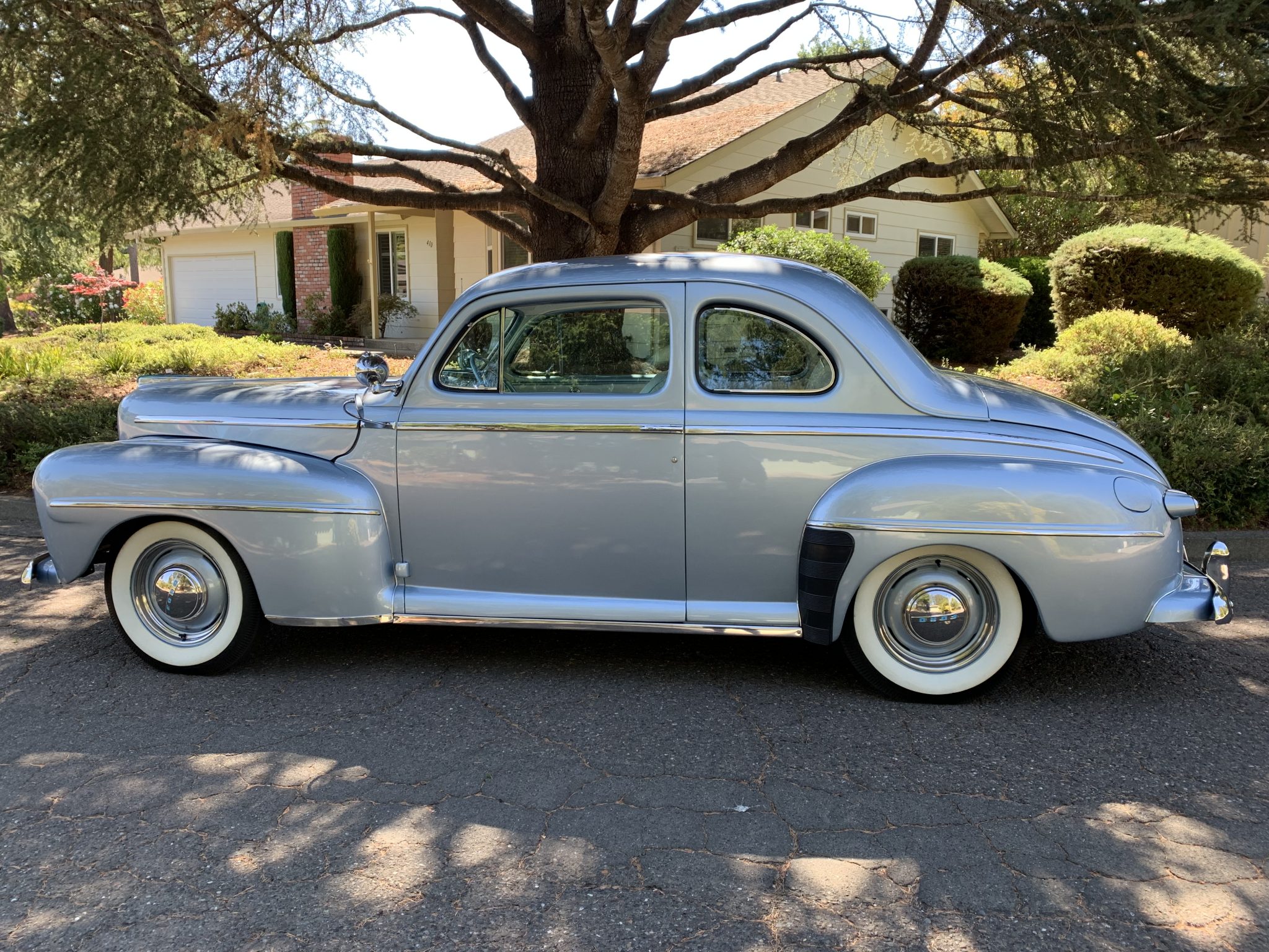 1947 ford super deluxe coupe