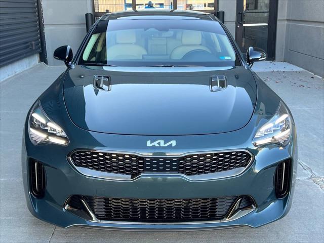 2023 kia stinger gt-line