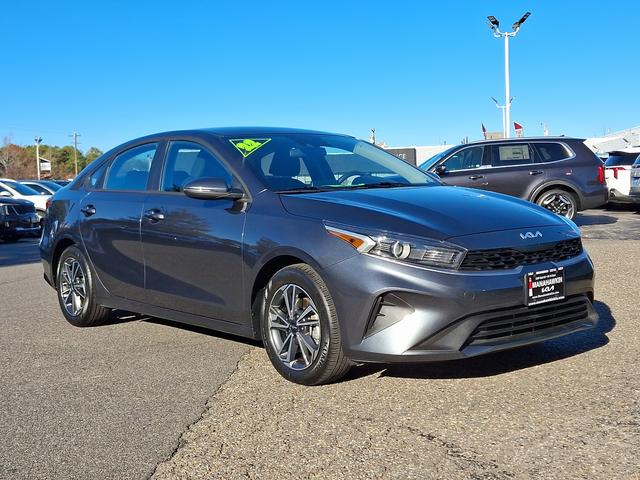 2022 kia forte lxs