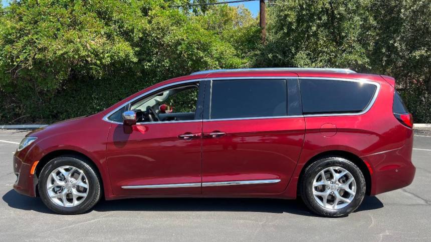 2017 chrysler pacifica limited