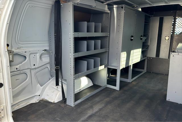 2013 ford e150 cargo
