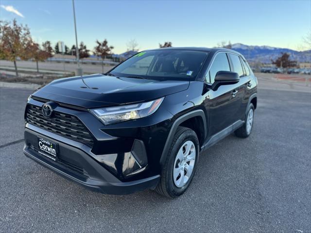 2024 toyota rav4 le