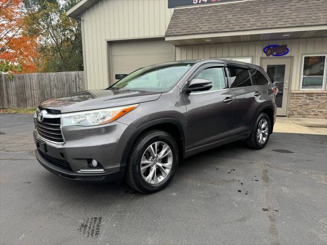 2016 toyota highlander le