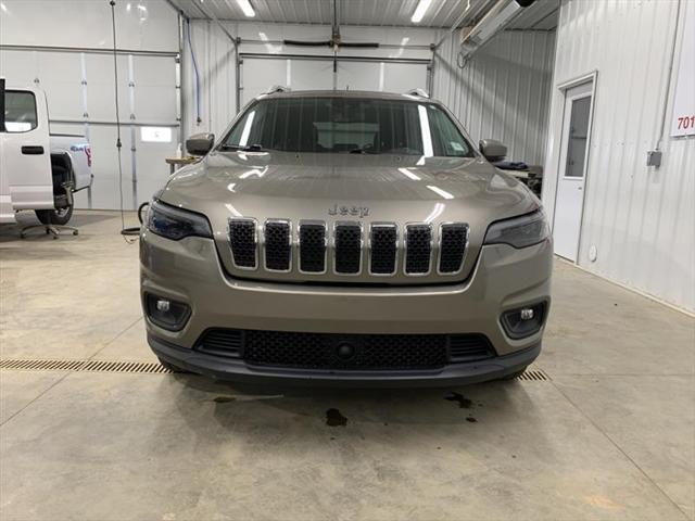 2021 jeep cherokee latitude lux