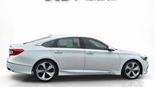 2020 Honda Accord touring 2.0t