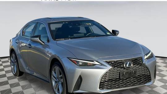 2021 Lexus IS