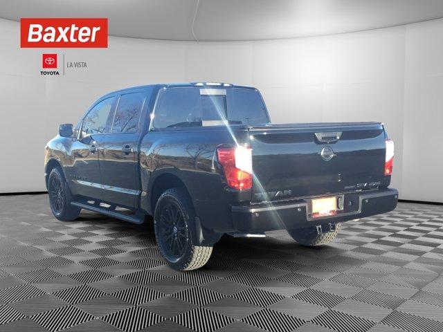 2019 nissan titan sv