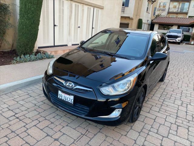 2012 hyundai accent se