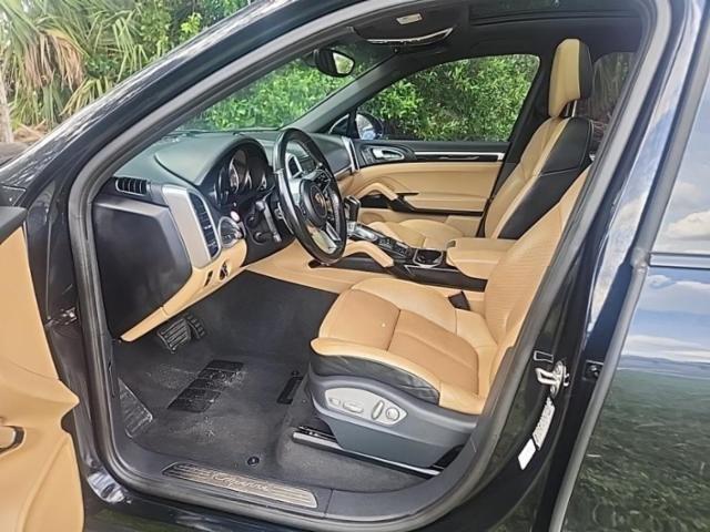2016 porsche cayenne base