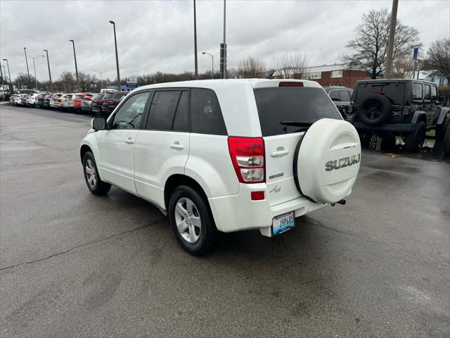 2011 suzuki grand vitara premium