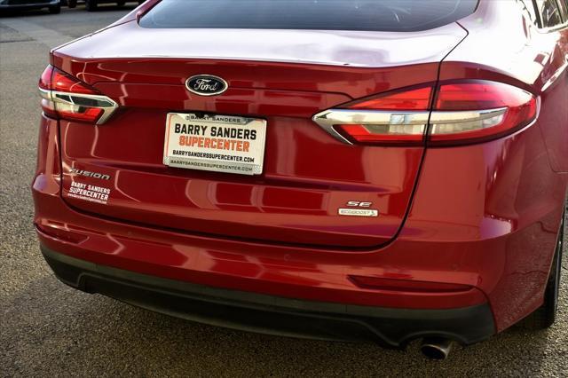 2020 ford fusion se