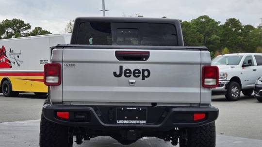 2023 jeep gladiator sport