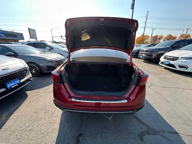 2020 nissan altima 2.5 sr