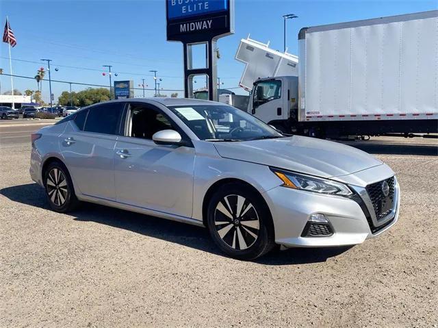 2022 nissan altima 2.5 sv