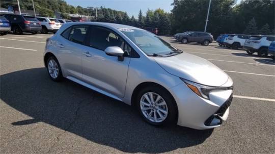 2023 toyota corolla hatchback se