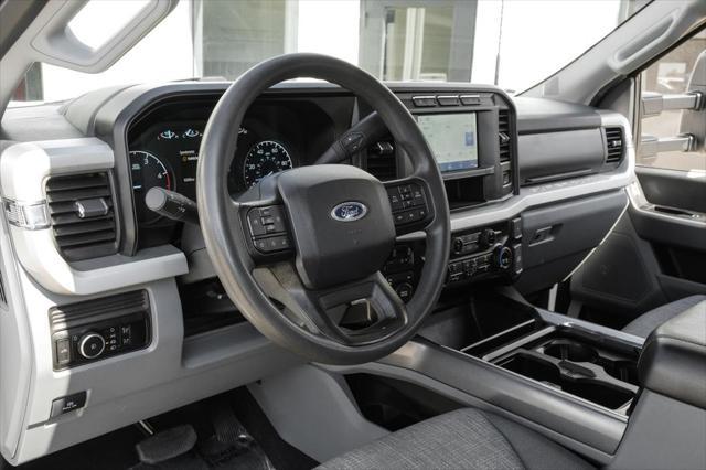 2023 ford f-350 xlt
