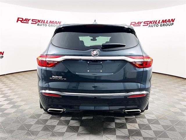 2020 buick enclave essence
