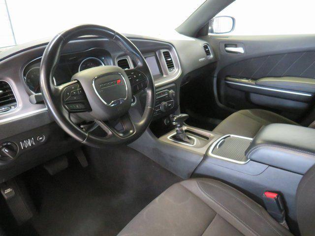 2022 dodge charger sxt