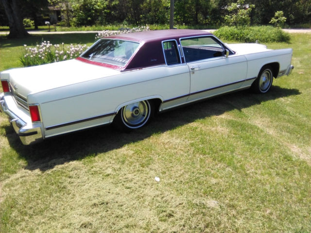 1978 lincoln town coupe ( town car )