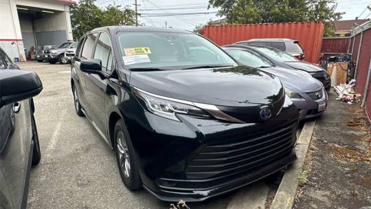 2023 Toyota Sienna
