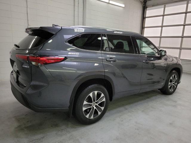 2021 toyota highlander hybrid xle