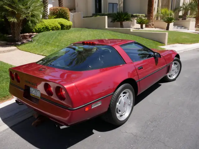 1989 corvette 3,520 original miles - low miles - showroom condition - collector