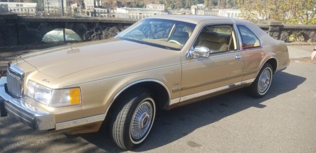 1984 lincoln continental mark vii bill blass edition