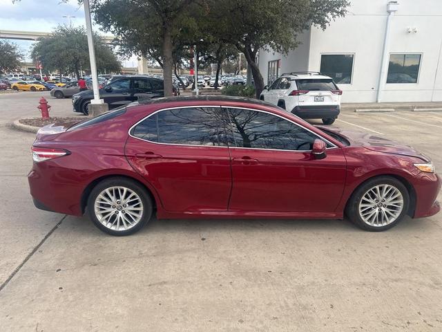 2019 toyota camry xle