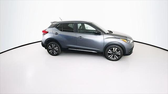 2019 nissan kicks sr