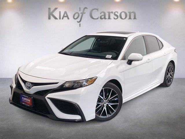 2023 toyota camry se
