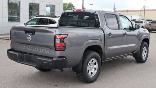 2024 Nissan Navara (Frontier) s