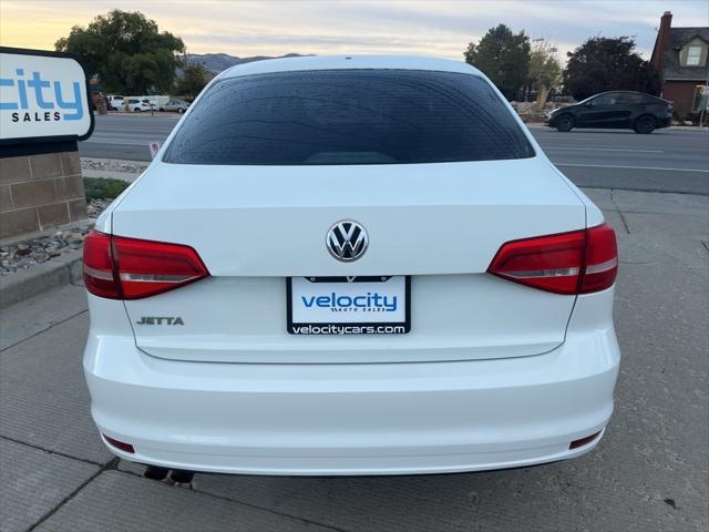 2015 volkswagen jetta 2.0l s
