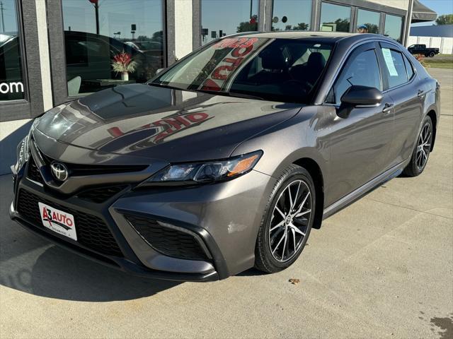 2023 toyota camry se