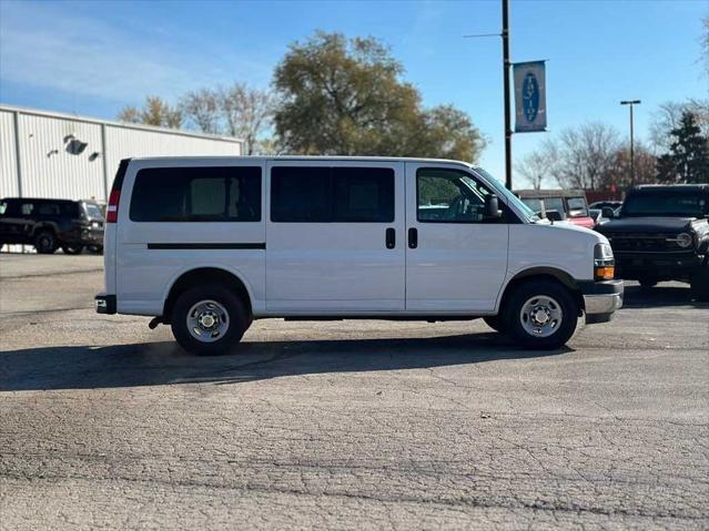 2019 chevrolet express 3500 lt
