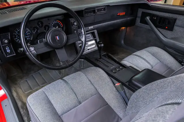 iroc z28, 29k original miles! original drivetrain, 5.7l v8, auto, time capsule!