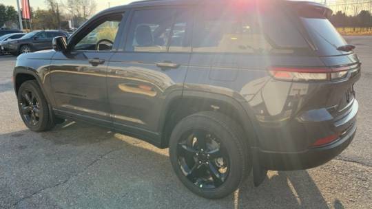 2025 Jeep Grand Cherokee