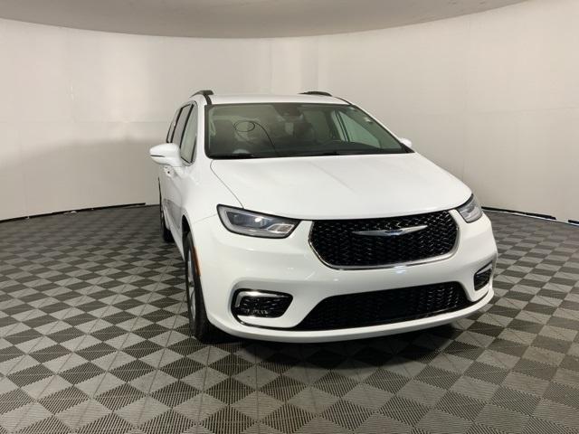 2022 chrysler pacifica touring-l