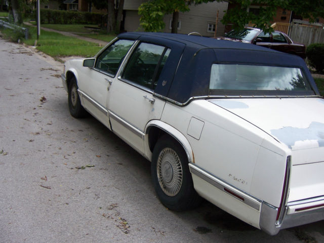 1993 cadillac deville base sedan 4-door 4.9l