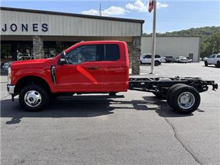 2023 Ford F-350 lariat