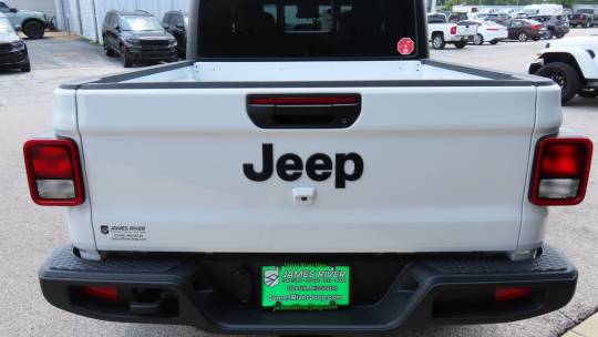 2024 Jeep Gladiator