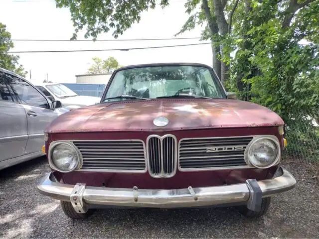 1983 bmw 2002 white rwd manual