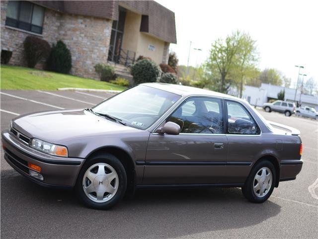 1992 honda accord ex coupe, perfect shape, clean , sunroof , cruise control