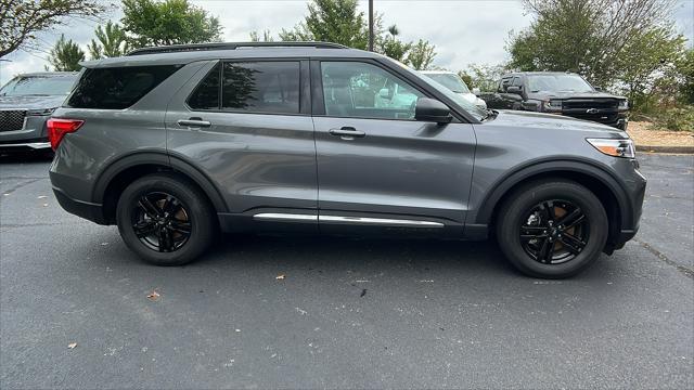 2022 ford explorer xlt