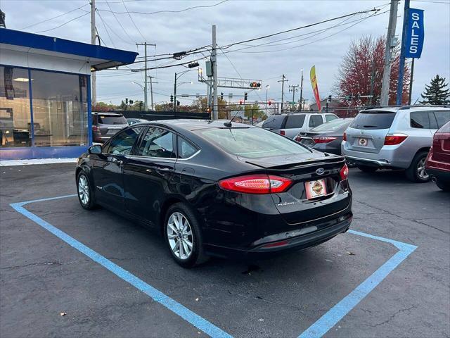 2016 ford fusion hybrid se