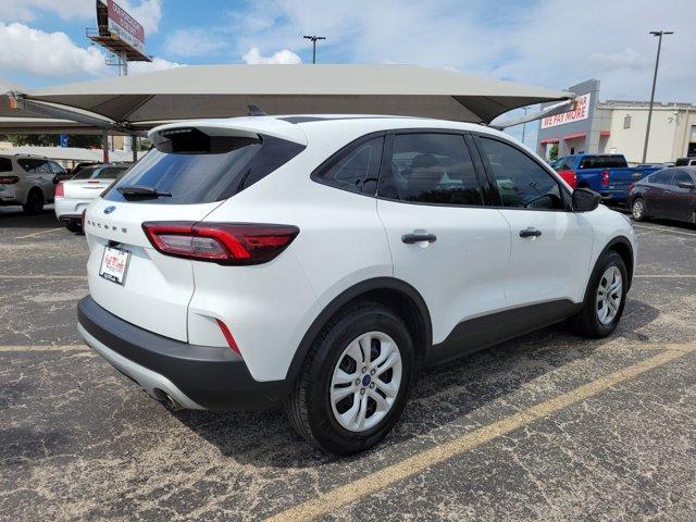 2023 ford escape base