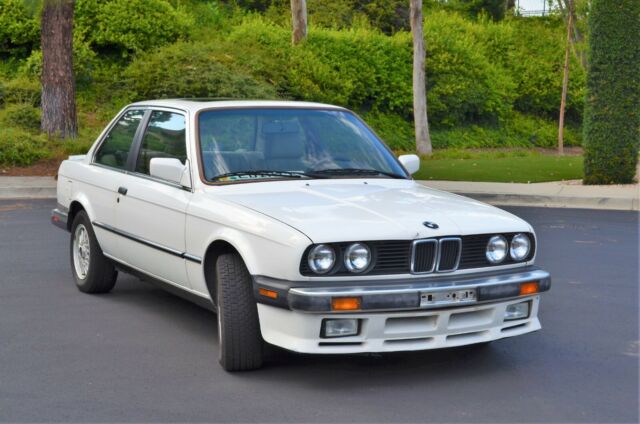 1987 bmw 325is (e30) white - excellent condition clean title